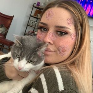 Meet your Posher, Kelsey